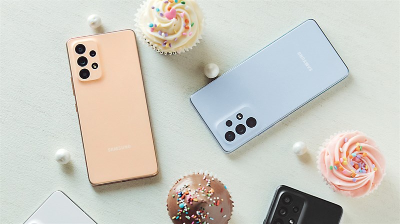 Dung lượng pin lớn đi kèm công nghệ hỗ trợ sạc nhanh
